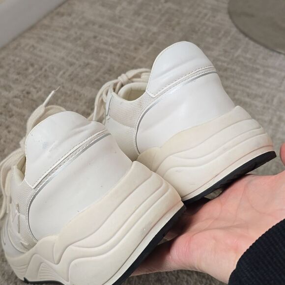 Mi.iM | White Sneakers - Picture 4 of 9